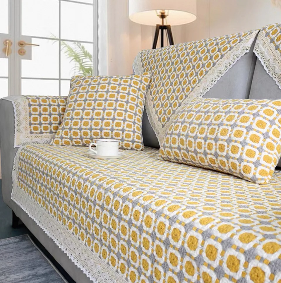 Coarse Checkerboard Woven Sofa Cover representative image